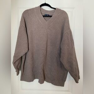 GAP Women’s V-Neck Sweater - Brown